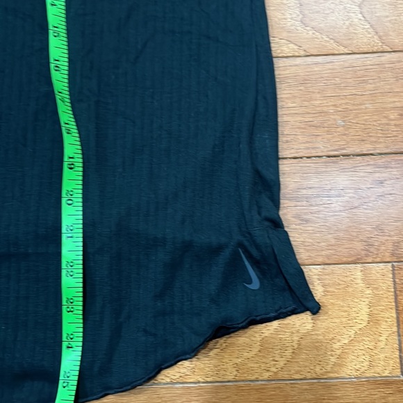 Nwt Nike yoga top - Picture 9 of 9
